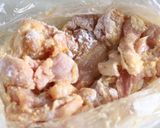 ピリ辛がくせになる♡鶏肉の七味マヨ焼き作り方2写真