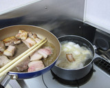 簡単☆大根と豚ばらかたまり肉の煮物作り方3写真