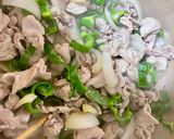 簡単！玉ねぎとピーマンと豚こまの味噌炒め作り方10写真