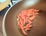 ピザ用チーズdeオクラとトマト🍅カルボナーラ風🎵作り方3写真