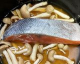 炊飯器で簡単！しめじと鮭の炊き込みご飯作り方3写真