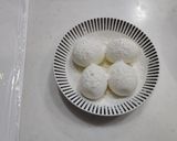 半熟玉子丸ごと入ったハンバーグ作り方3写真