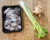 セロリと魚の炒め物作り方1写真
