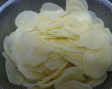 新じゃが&菜の花のしょうゆバターチーズ作り方1写真