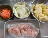パーティOK！鶏肉とじゃがいもの大皿ドリア作り方1写真