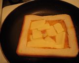 とろ~りチーズのくり抜きトースト作り方3写真