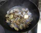 香りがたまらない♡あさりのバター焼き作り方4写真