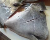 めちゃ旨★鰤カマのアラ煮（鮭や鯛でも♡）作り方1写真
