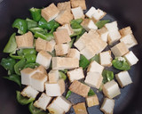 絹厚あげとピーマンの甜麺醤炒め作り方1写真