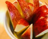 ニュージーランド産リンゴ●くし切りハニー作り方1写真