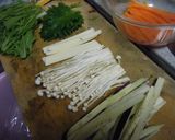 ヘルシーからふる肉巻き♪ｿｰｽ色々～作り方1写真