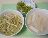 菜の花とウドの辛子酢味噌和え作り方1写真