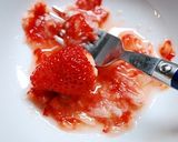 クラッシュ苺のシャンパン風☆ノンアルコール作り方1写真
