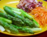 台湾家庭料理☆アスパラ＆豚肉の炒め物　作り方2写真