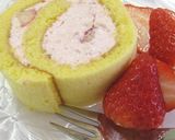 ピンク色♡苺チーズクリームのロールケーキ作り方21写真