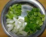 調味料2つ☆鶏肉とカシューナッツの炒物作り方2写真