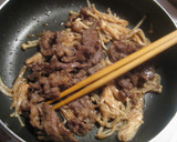 ＊牛肉とエノキの甘辛コショー炒め＊作り方4写真
