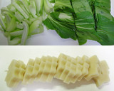 ちくわぶ&青梗菜&豚こま肉の中華炒め作り方3写真