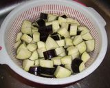 鶏ひき肉とナスの甘辛炒め作り方2写真