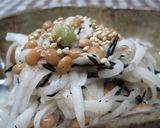 *ネバネバ納豆とわさび香る 大根サラダ*作り方4写真