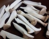 焼エリンギおろしポン酢（具ソースで簡単）作り方1写真