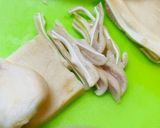 ＊私流・ミミガーと玉ねぎのサラダ＊作り方1写真