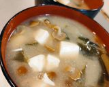 なめこと豆腐の玉ねぎわかめの味噌汁作り方12写真