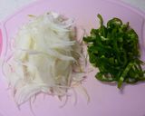 ピーマンと玉ねぎのポン酢和え作り方1写真