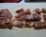 鶏肉とこんにゃくと根菜の味噌煮作り方1写真