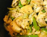 レトルト●鶏肉のバジルバター炒めカレー作り方2写真