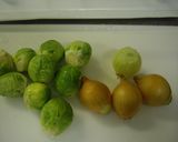 パルメザンチーズON芽キャベツ★ペコロス作り方1写真