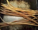 簡単！にんにく塩で魚肉ソーセージ焼き作り方3写真