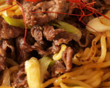 牛肉と長ねぎのオイスターソース焼きそば。作り方4写真