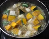 フライパン１つで☆鶏肉とかぼちゃの生姜煮作り方3写真