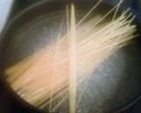 絶品トマトソースパスタ作り方1写真