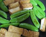 スナップえんどうと厚揚げの春色香味炒め作り方6写真