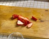いちごとベーコンのチーズトースト作り方1写真