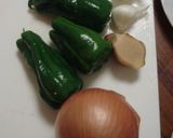 ピーマンと鶏のカレー：鶏のジャルフレジ作り方1写真