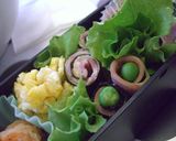 お弁当の隙間に♪レタスでお花作り方2写真