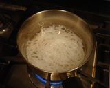 豚肉としらたき♪卵の辛み炒め★作り方1写真
