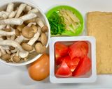 トマトとシメジと油揚げの卵スープ作り方1写真