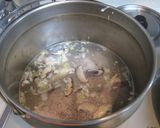 風邪を治そう！鶏とシイタケとニラの中華粥作り方4写真