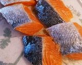 サーモンのカレーマヨ炒め作り方1写真