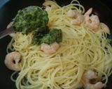 えびとアボカドのジェノバ風？パスタ☆作り方2写真
