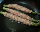 余った餃子餡で！アスパラつくね☆作り方2写真