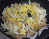 新たまねぎたっぷり★えびとたまごの炒め物作り方5写真