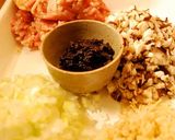 なんにでもかけちゃおう!黒ニンニク肉味噌作り方1写真