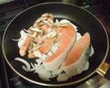お手軽☆フライパンで鮭の蒸焼き作り方2写真