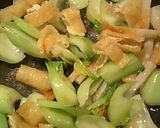 簡単。チンゲン菜と油揚げの炒め物作り方3写真