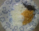 ☆天かすのおにぎり☆塩こんぶ入り作り方1写真